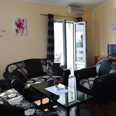 באר Apartment Sunny מראה חיצוני תמונה