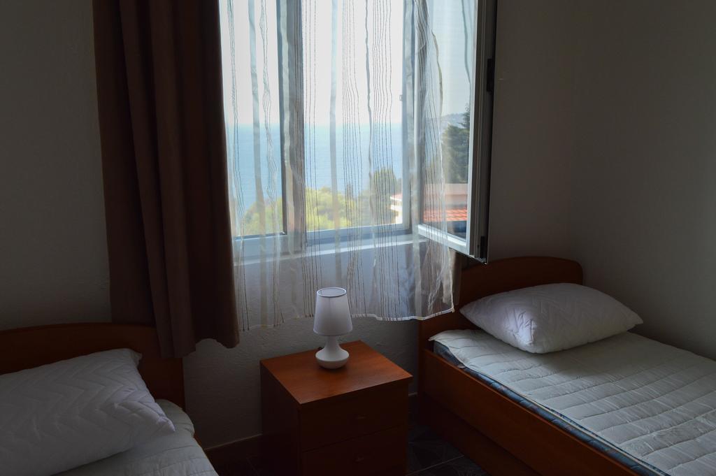 באר Apartment Sunny מראה חיצוני תמונה