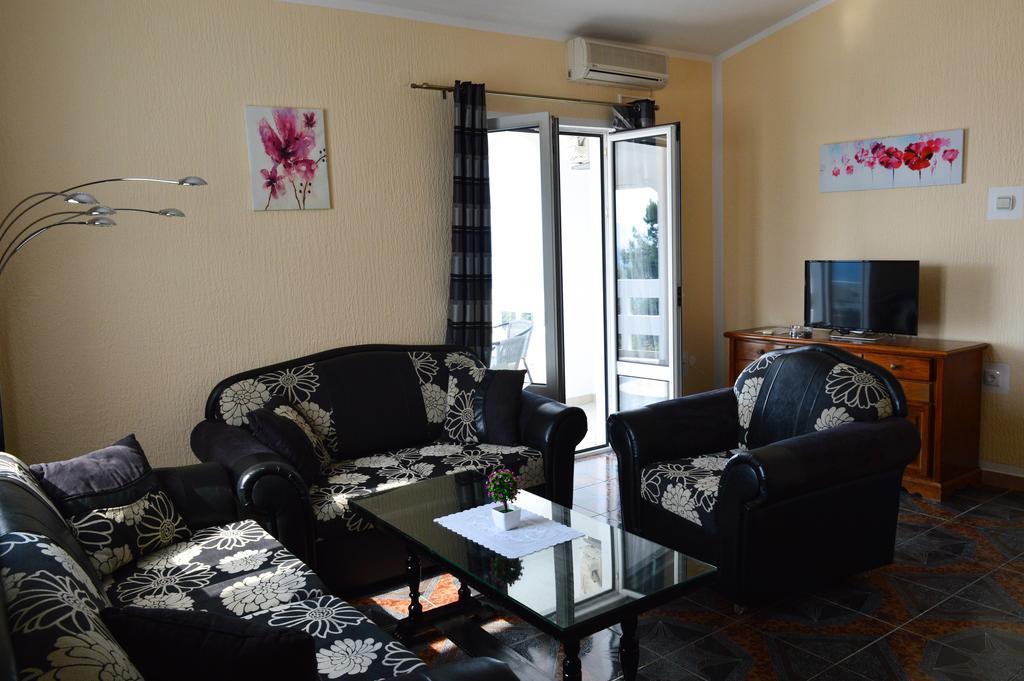 באר Apartment Sunny מראה חיצוני תמונה